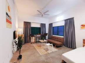Ipoh town centre -rustic home 4pax (studio 5)